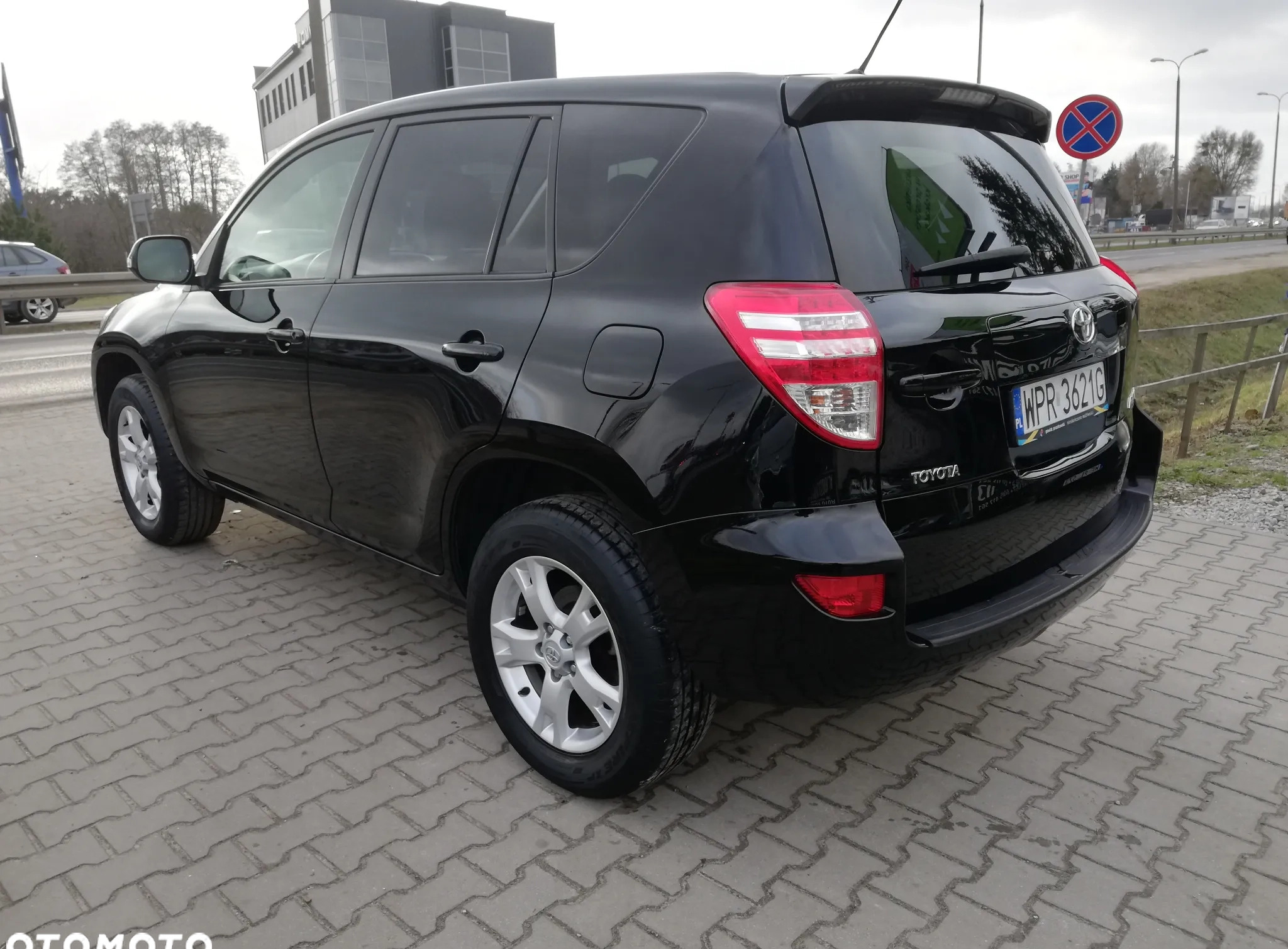 Toyota RAV4 cena 41900 przebieg: 162700, rok produkcji 2009 z Piastów małe 352